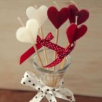 Cómo hacer corazones en parafina como souvenirs de boda